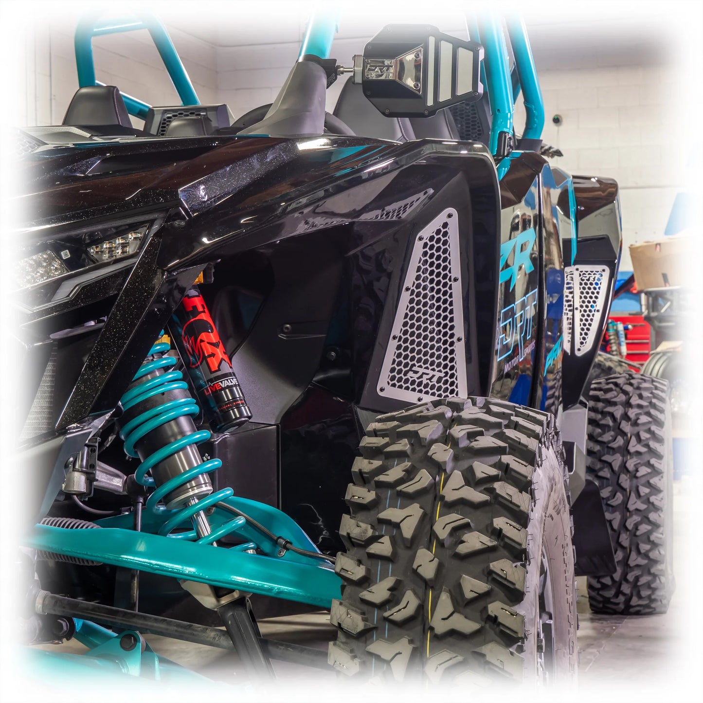 POLARIS RZR 2025+ PRO SERIES FENDER KIT (PRO R, PRO S, PRO XP)