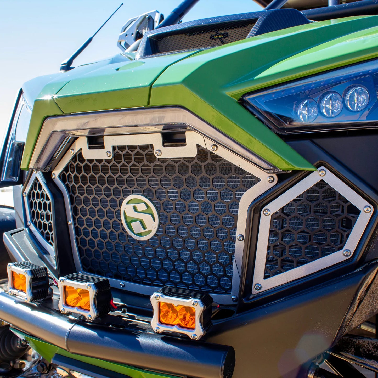 POLARIS PRO R / TURBO R FRONT GRILLE KIT