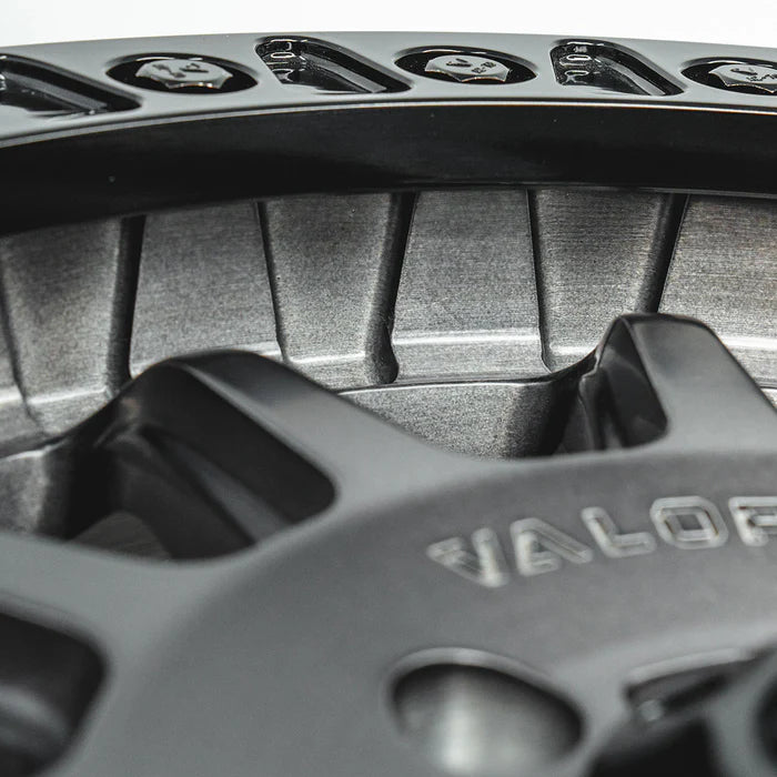 V09 BEADLOCK FLOW FORM BRUSHED CHARCOAL 15X7 +40MM 6X139.7