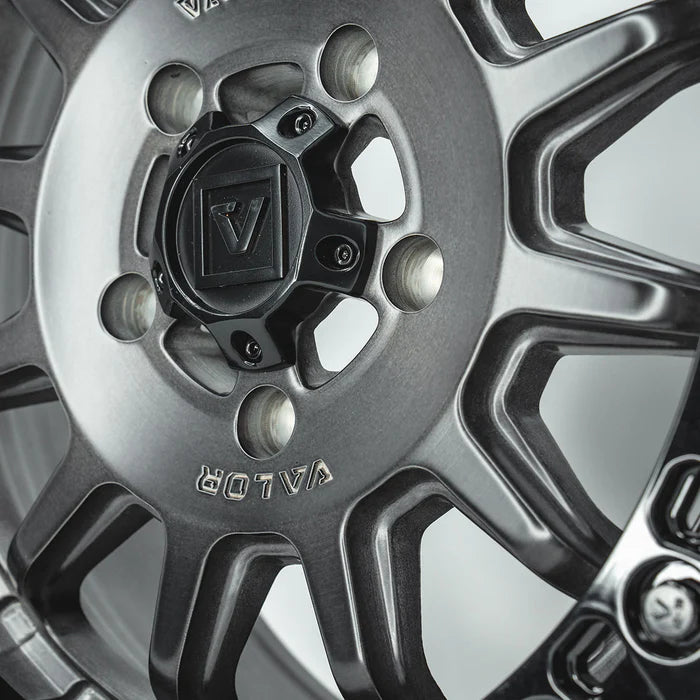V09 BEADLOCK BRUSHED CHARCOAL 17X8 +40MM 4X156