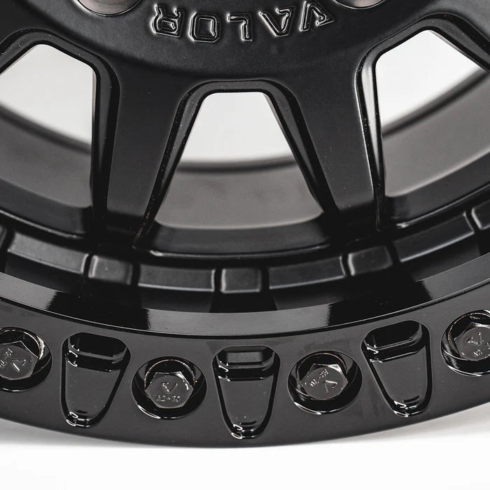 V09 BEADLOCK SATIN BLACK 15X7 +40MM 5X114.3