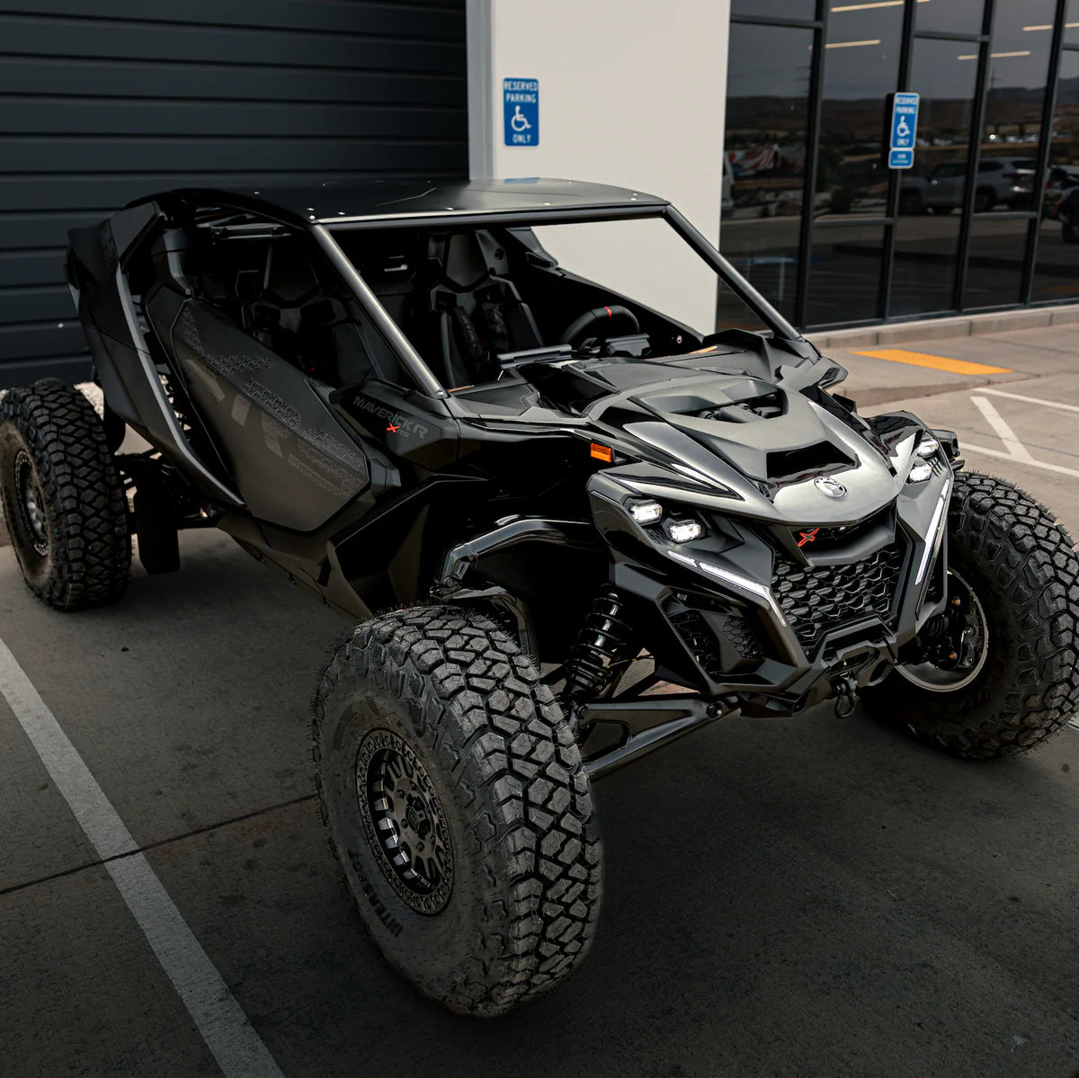 MAVERICK R 2-SEAT "SHORTY" ROLL CAGE